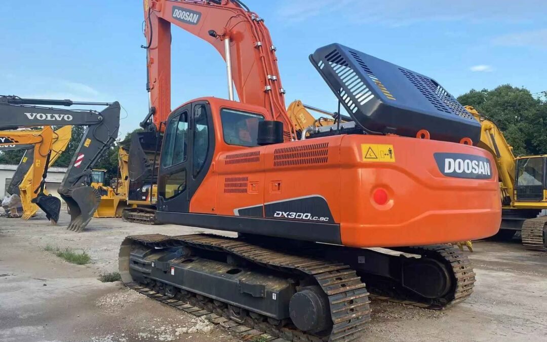 Doosan DX300 Excavator