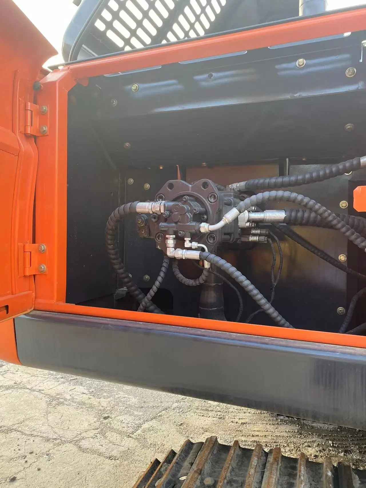 Doosan DX300 Excavator