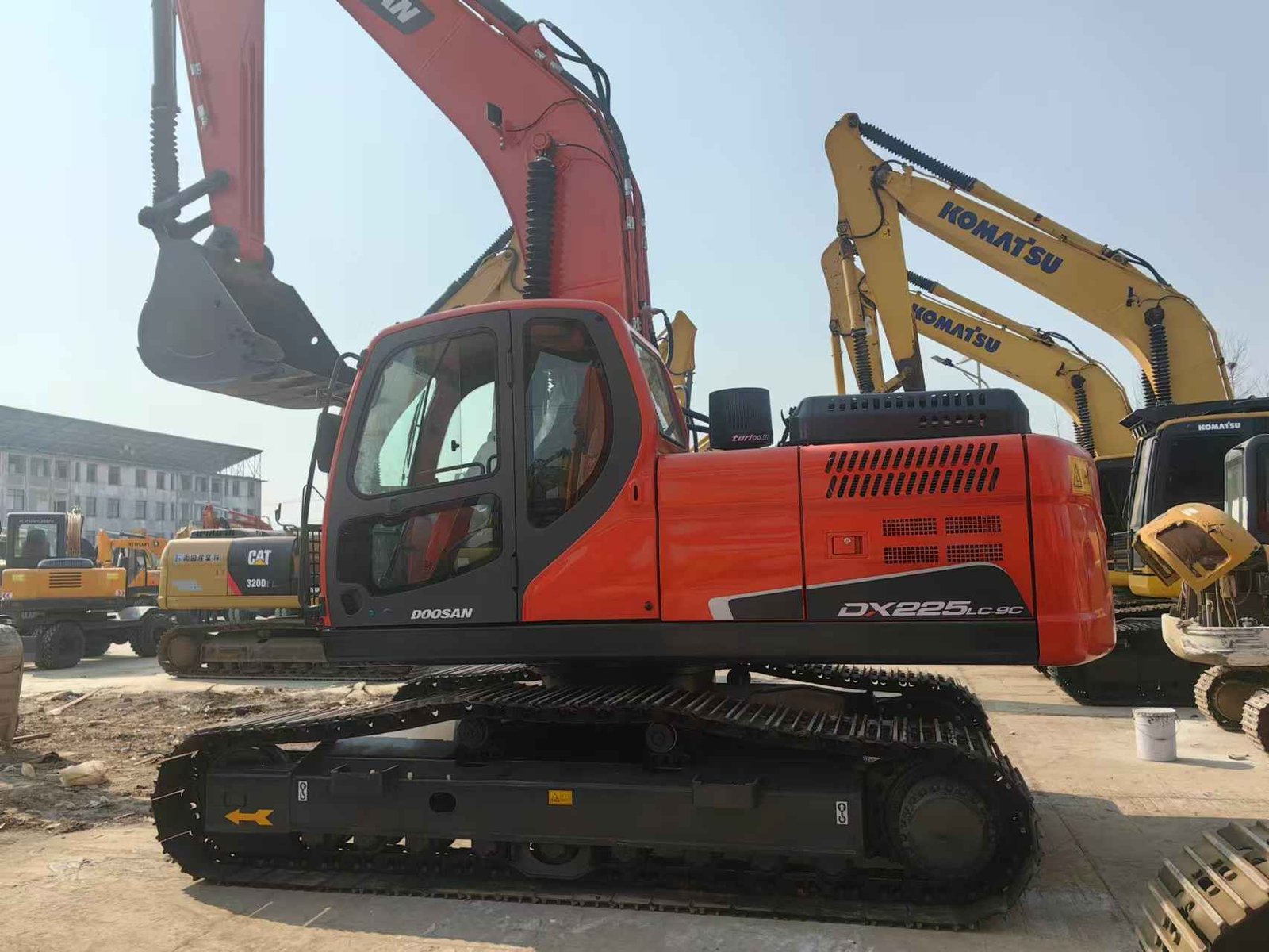 Doosan DX225 Excavator