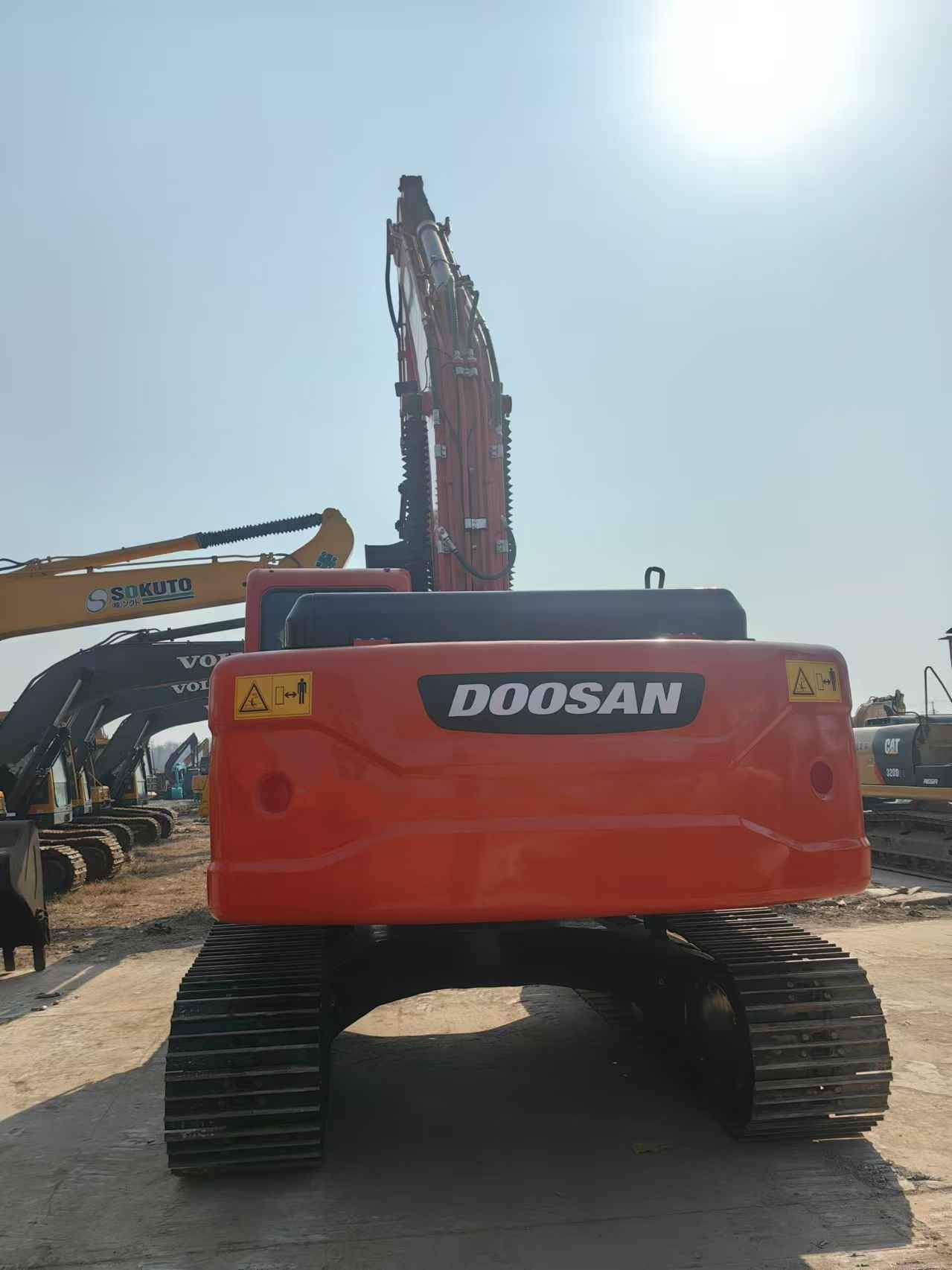 Doosan DX225 Excavator