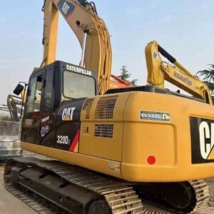 Caterpillar-320D-excavator-01