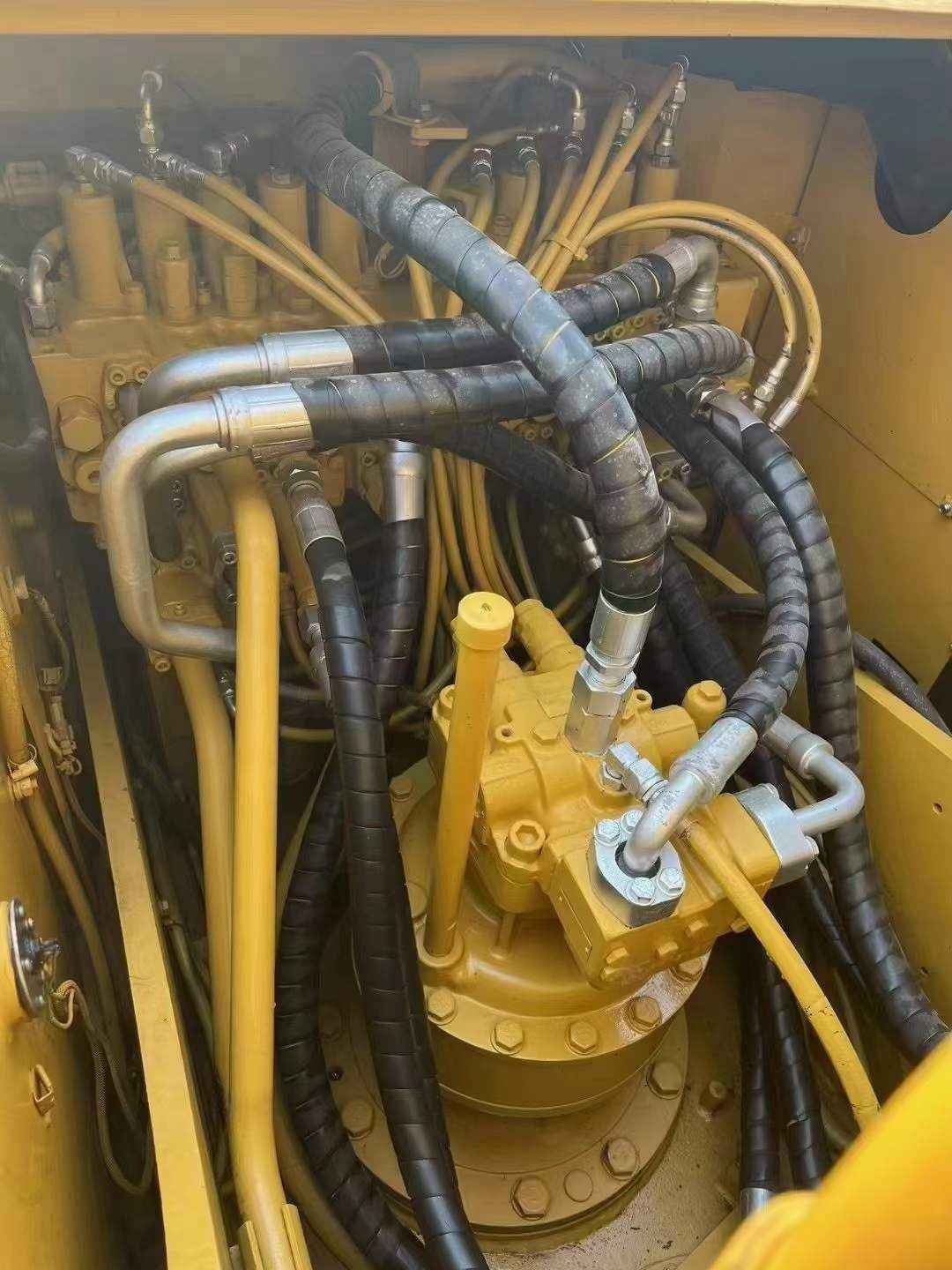 Caterpillar 320D Excavator