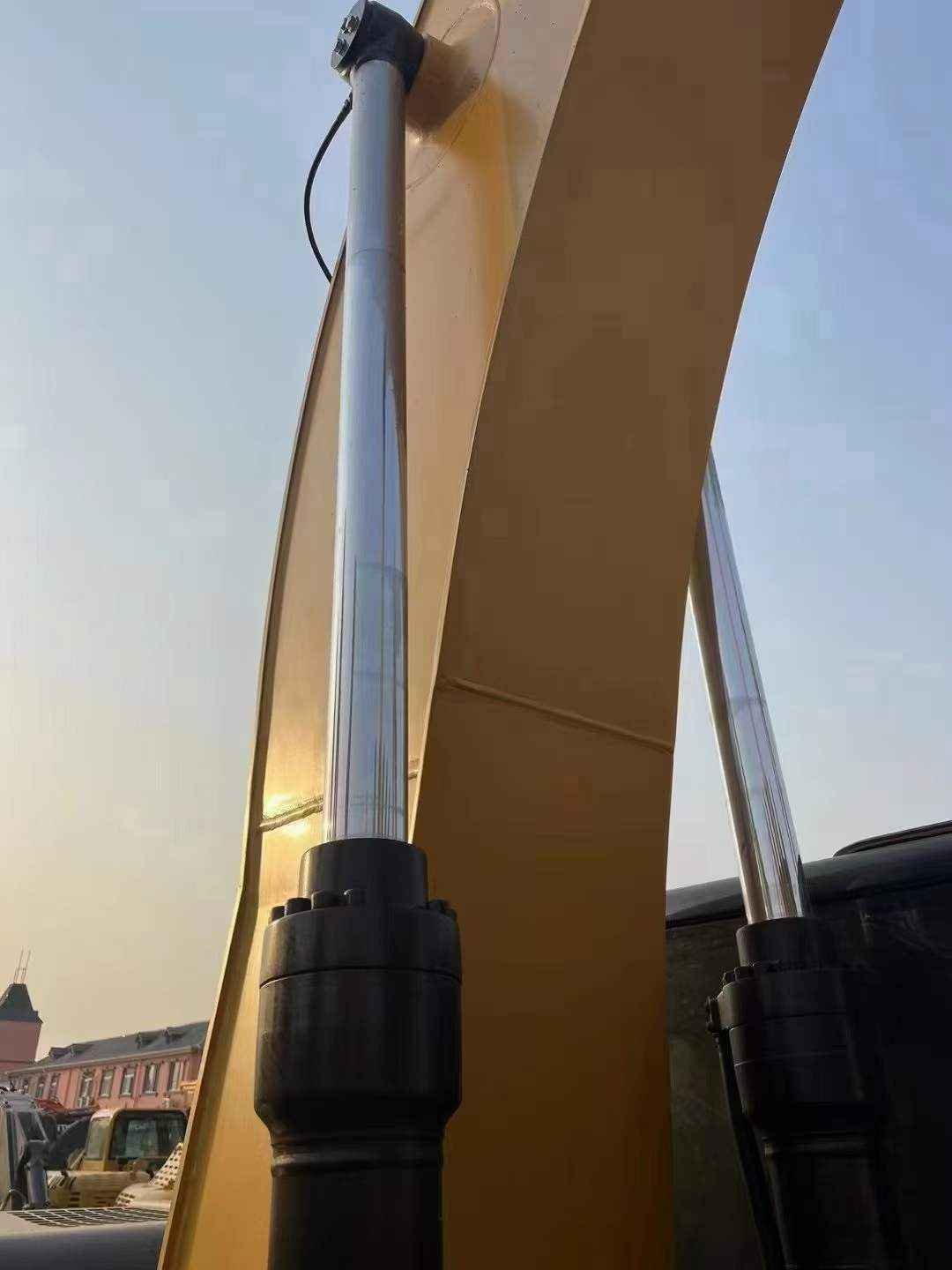 Caterpillar 320D Excavator