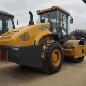 XCMG-XS263J-Roller-01