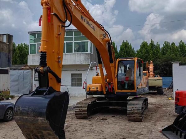 Hyundai 225LC-9S Excavator