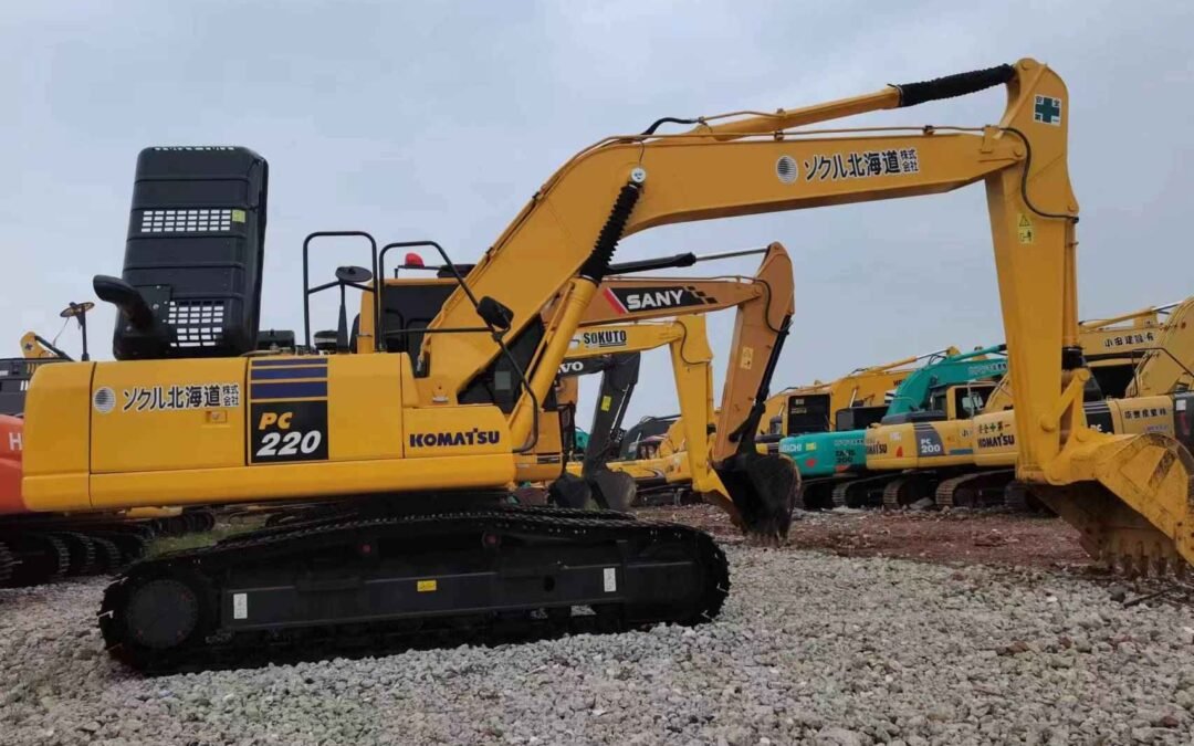 Komatsu PC220 Excavator