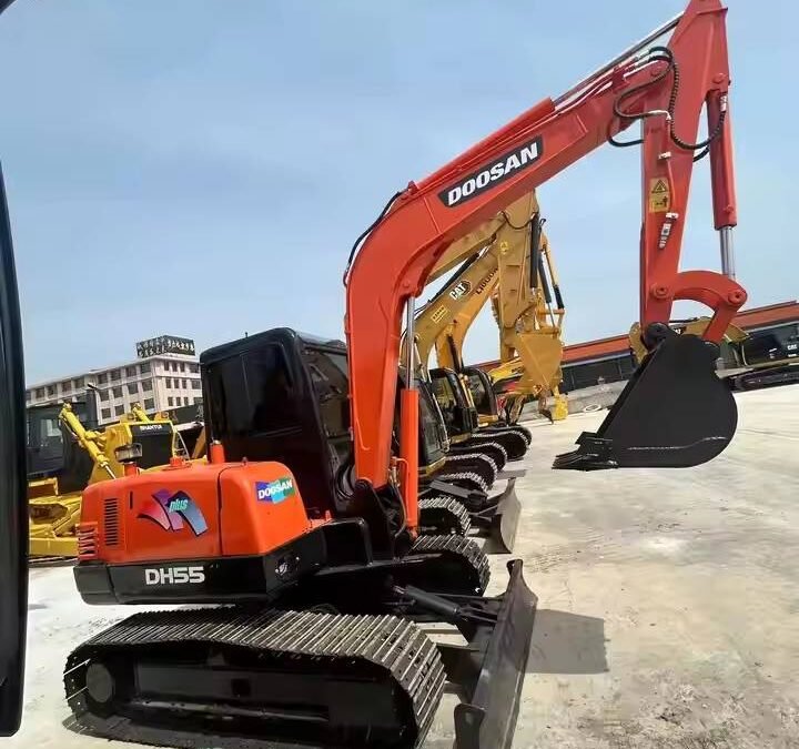 Doosan DH55 Excavator