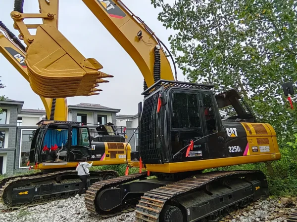 Caterpillar 325DL Excavator
