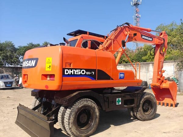 Doosan DH150-7 Wheel Excavator