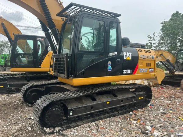 Caterpillar 320D Excavator