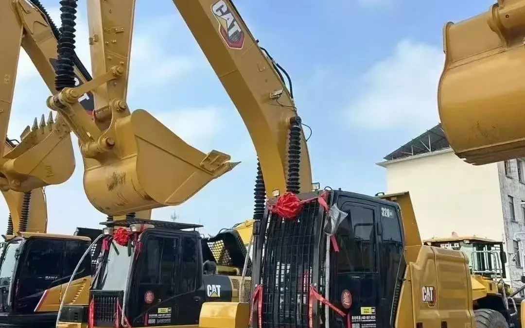 Caterpillar 320GC Excavator