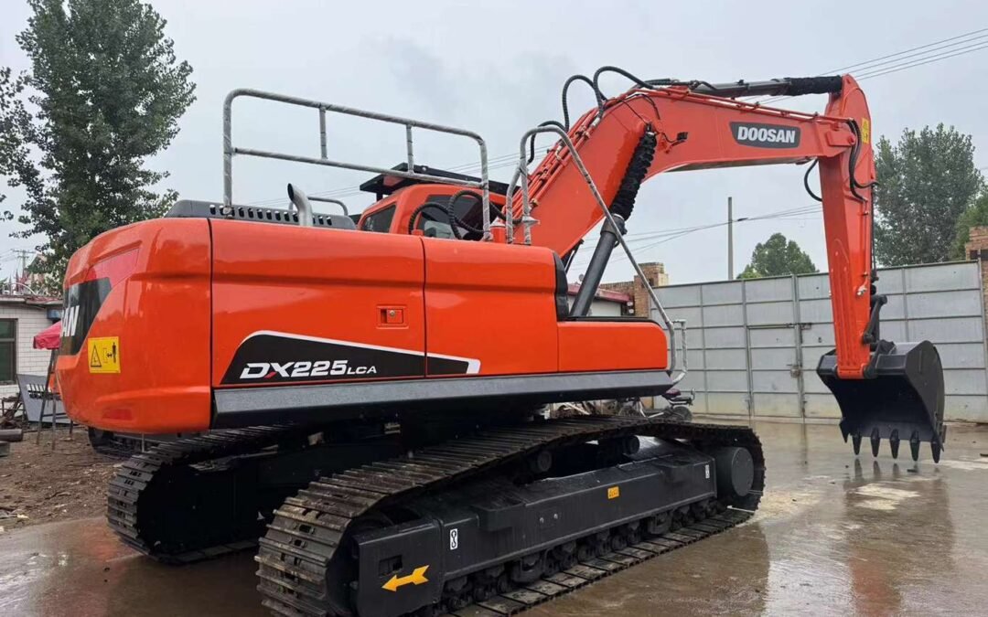 Doosan DX225LCA Excavator