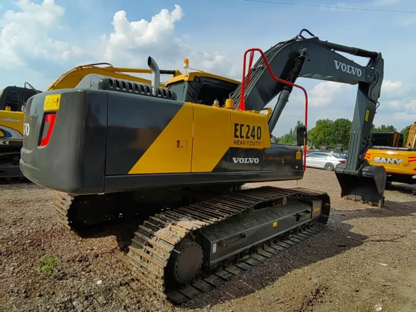 Volvo EC240 Excavator
