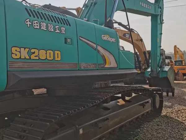 Kobelco SK260D Excavator