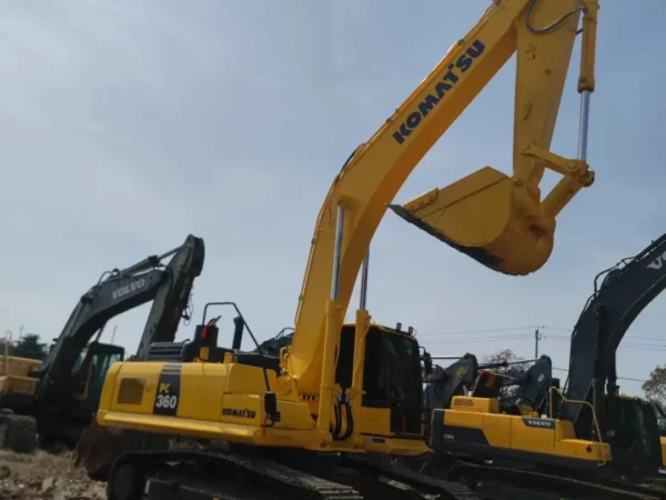 Komatsu PC360 Excavator