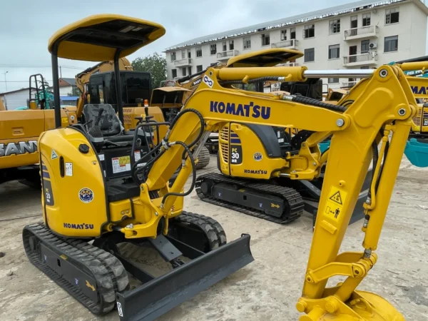 Komatsu PC20 Excavator