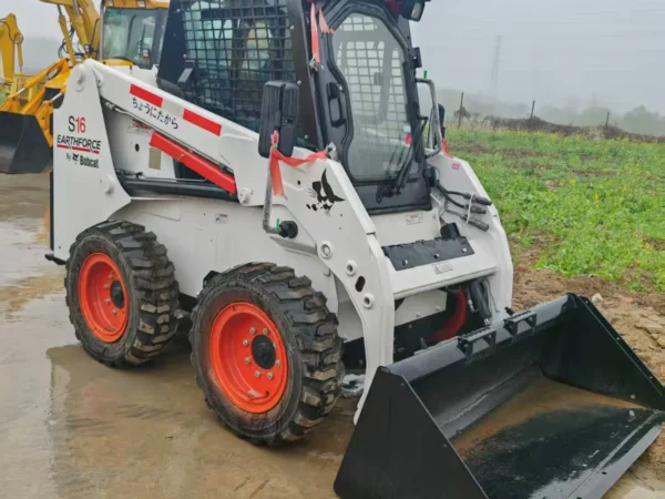 Bobcat S16 Skid Steer Loader