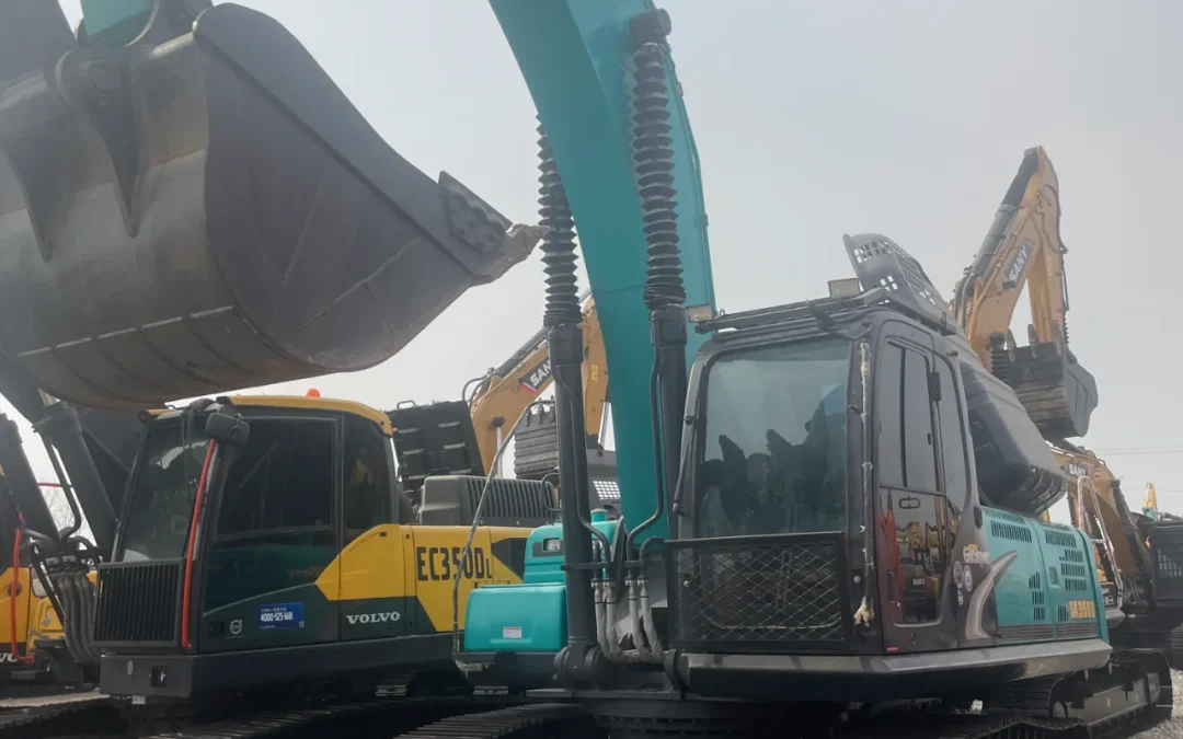 Kobelco SK350D Excavator