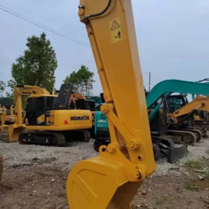 komatsu-pc160-excavator-02